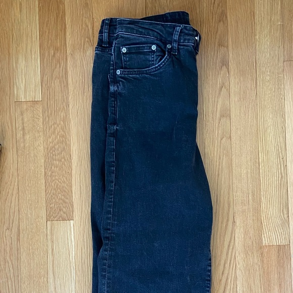 H&M High-Waisted Jeans (Black, sz 6) - Picture 3 of 5